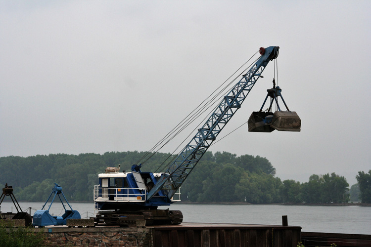 上海報(bào)關(guān)單證員找 上海報(bào)關(guān)單證員找