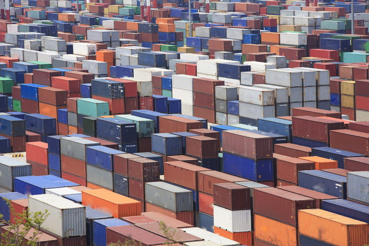 上海報關(guān)費(fèi)要多少